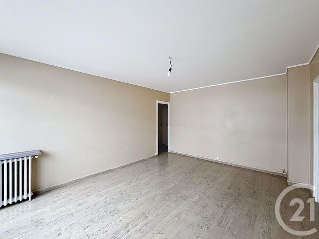 Appartement F3 à louer - 3 pièces - 57.1 m2 - ST JEAN DE LA RUELLE - 45 - CENTRE - Century 21 Premium