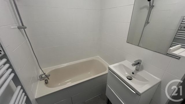Afficher la photo en grand Appartement F2 à louer - 2 pièces - 36.12 m2 - OLIVET - 45 - CENTRE - Century 21 Premium