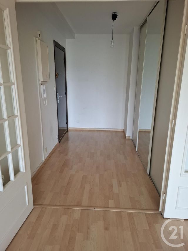Appartement F2 à louer - 2 pièces - 49.19 m2 - ORLEANS - 45 - CENTRE - Century 21 Premium