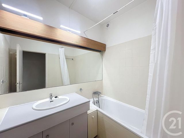 Appartement T3 à vendre - 3 pièces - 76.6 m2 - ORLEANS - 45 - CENTRE - Century 21 Premium