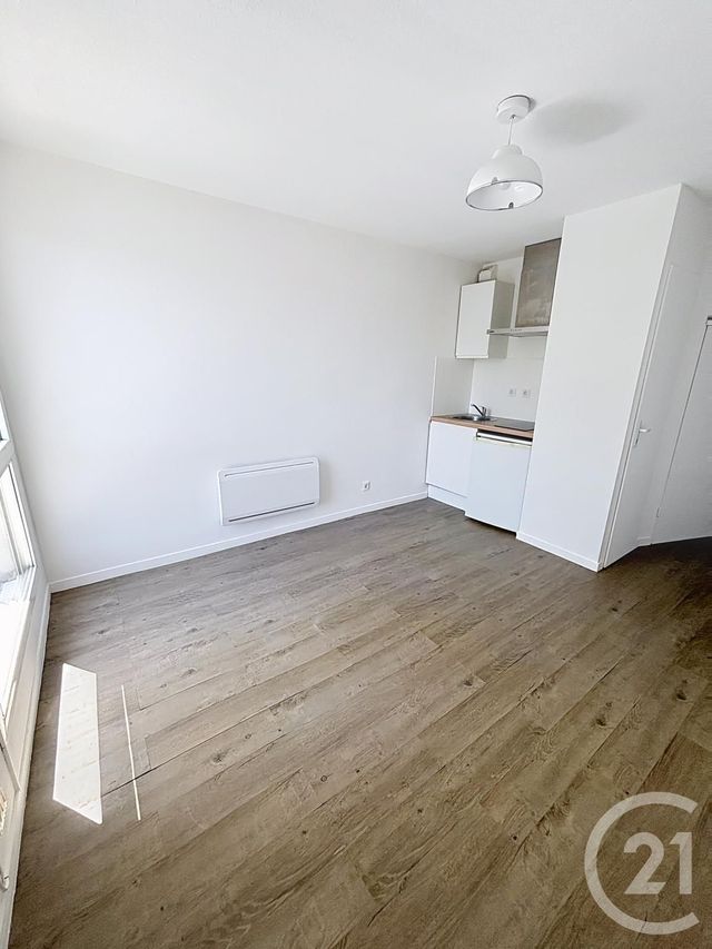 Appartement F1 à louer - 1 pièce - 20.34 m2 - ORLEANS - 45 - CENTRE - Century 21 Premium