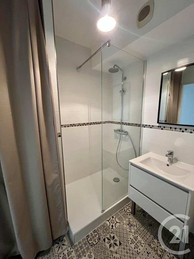 Appartement F1 à vendre - 1 pièce - 28.42 m2 - ORLEANS - 45 - CENTRE - Century 21 Premium