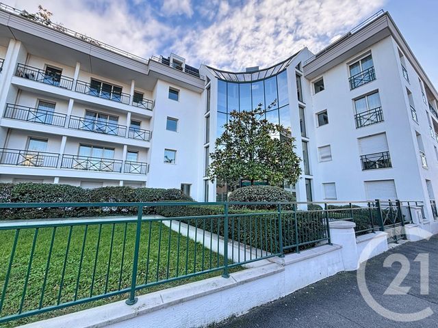 Appartement F2 à louer - 2 pièces - 42.99 m2 - ORLEANS - 45 - CENTRE - Century 21 Premium