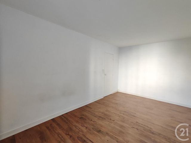 Appartement F2 à vendre - 2 pièces - 52.12 m2 - ORLEANS - 45 - CENTRE - Century 21 Premium