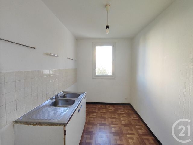 Appartement F2 à vendre - 2 pièces - 52.12 m2 - ORLEANS - 45 - CENTRE - Century 21 Premium