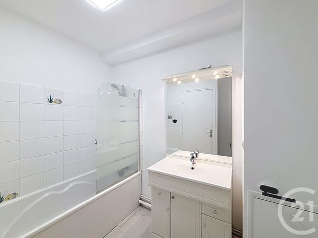 Appartement F2 à louer - 2 pièces - 49.19 m2 - ORLEANS - 45 - CENTRE - Century 21 Premium