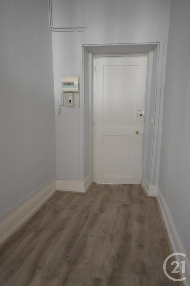 Appartement F2 à louer - 2 pièces - 62.0 m2 - ORLEANS - 45 - CENTRE - Century 21 Premium