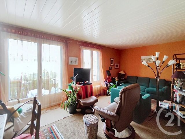 Appartement T2 à vendre - 2 pièces - 56.72 m2 - ORLEANS - 45 - CENTRE - Century 21 Premium