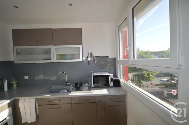 Appartement F3 à louer - 3 pièces - 56.35 m2 - ORLEANS - 45 - CENTRE - Century 21 Premium