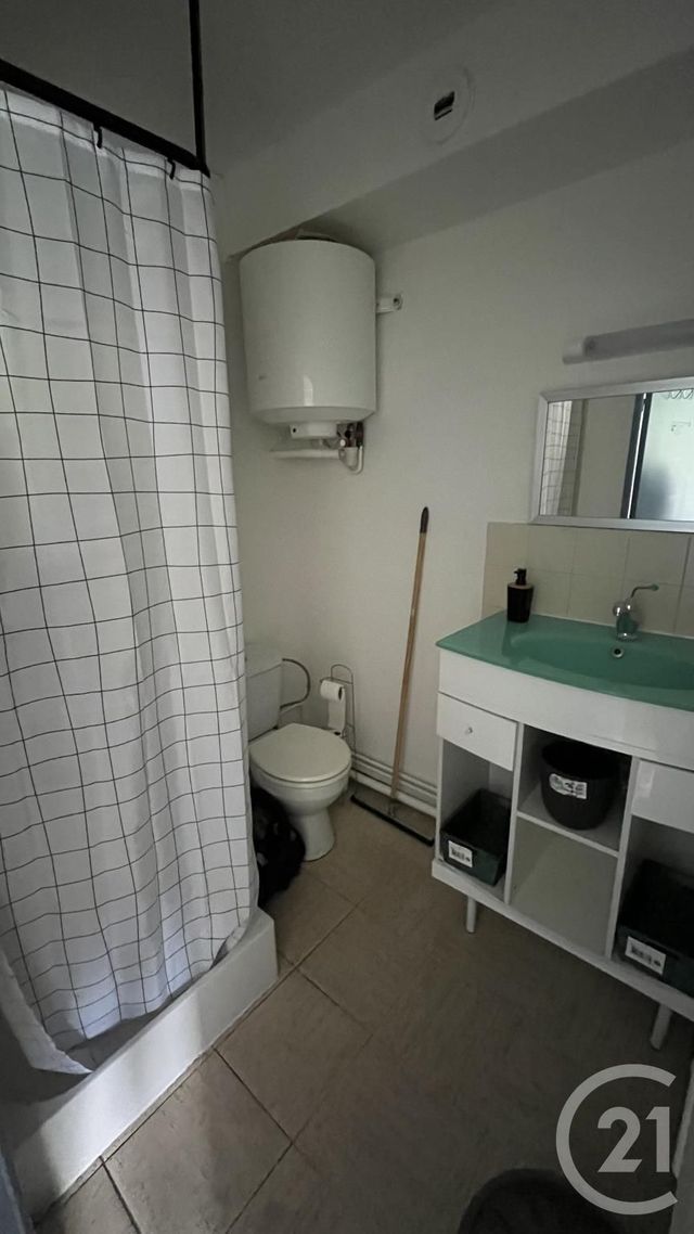 Appartement Studio à louer - 1 pièce - 16.55 m2 - ORLEANS - 45 - CENTRE - Century 21 Premium