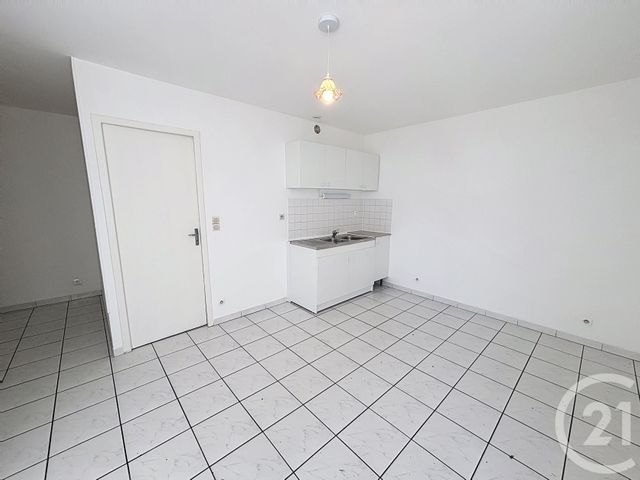 Appartement F1 à louer - 1 pièce - 30.0 m2 - ORLEANS - 45 - CENTRE - Century 21 Premium