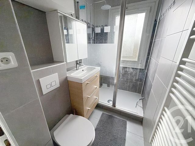 Appartement F2 à louer - 2 pièces - 42.7 m2 - ST JEAN DE BRAYE - 45 - CENTRE - Century 21 Premium