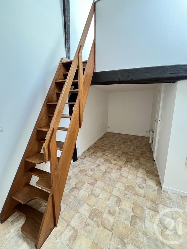 Appartement F1 à louer - 1 pièce - 29.57 m2 - ORLEANS - 45 - CENTRE - Century 21 Premium