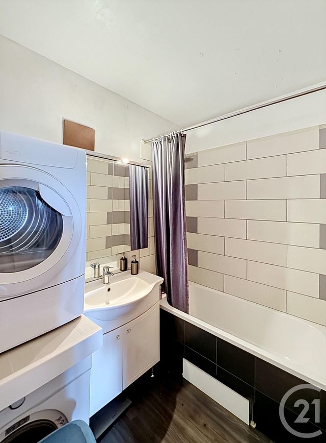 Appartement F4 à vendre - 4 pièces - 75.57 m2 - ORLEANS - 45 - CENTRE - Century 21 Premium