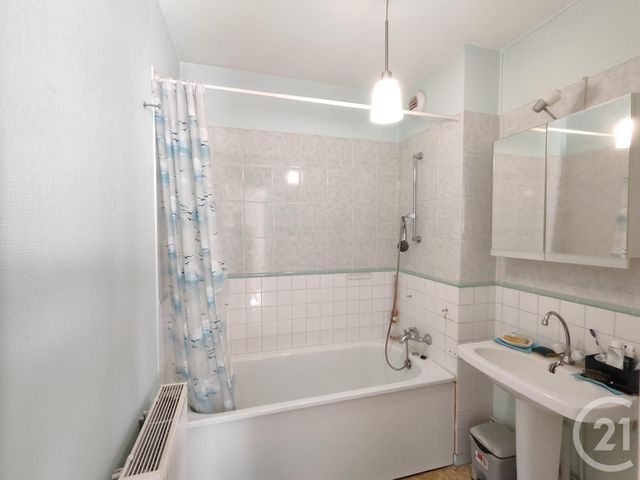 Appartement F2 à vendre - 2 pièces - 46.37 m2 - ST JEAN DE BRAYE - 45 - CENTRE - Century 21 Premium