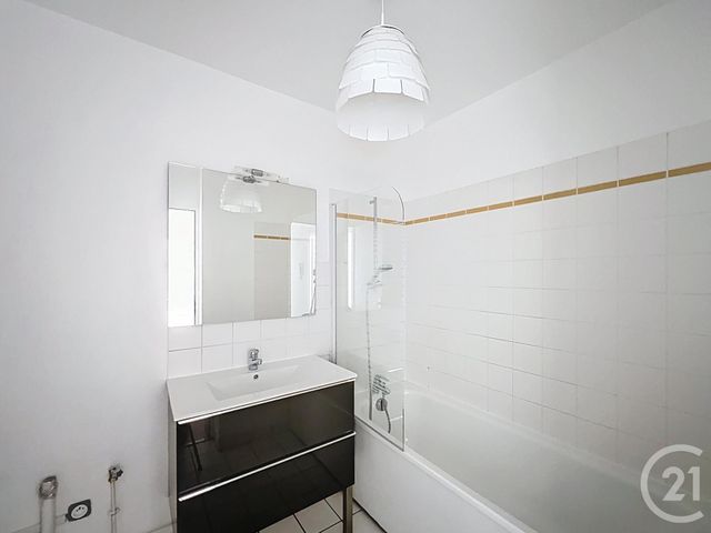 Appartement T2 à vendre - 2 pièces - 56.27 m2 - ORLEANS - 45 - CENTRE - Century 21 Premium