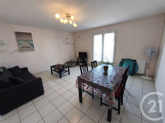 Appartement F3 à vendre - 3 pièces - 64.24 m2 - ST JEAN DE LA RUELLE - 45 - CENTRE - Century 21 Premium
