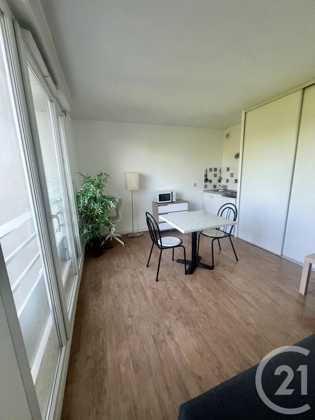 Appartement F1 à louer - 1 pièce - 22.21 m2 - ORLEANS - 45 - CENTRE - Century 21 Premium