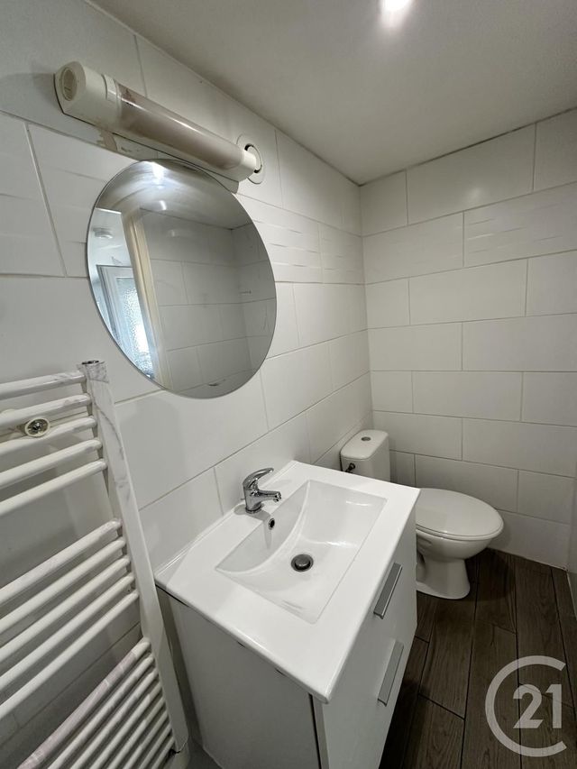 Appartement F1 à louer - 1 pièce - 15.03 m2 - ST PRYVE ST MESMIN - 45 - CENTRE - Century 21 Premium