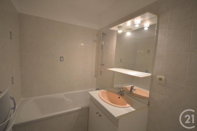 Appartement F3 à louer - 3 pièces - 63.87 m2 - SARAN - 45 - CENTRE - Century 21 Premium
