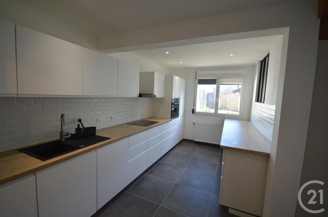 maison à louer - 4 pièces - 97.0 m2 - FLEURY LES AUBRAIS - 45 - CENTRE - Century 21 Premium