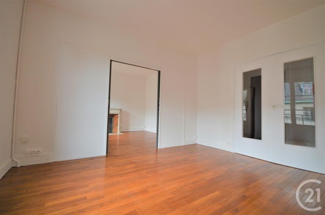 Appartement F2 à louer - 2 pièces - 72.09 m2 - ORLEANS - 45 - CENTRE - Century 21 Premium