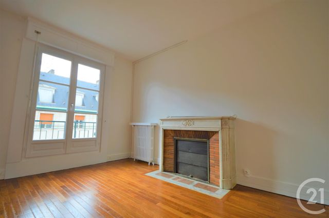 Appartement F2 à louer - 2 pièces - 72.09 m2 - ORLEANS - 45 - CENTRE - Century 21 Premium