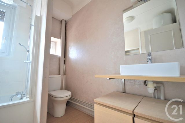 Appartement F2 à louer - 2 pièces - 72.09 m2 - ORLEANS - 45 - CENTRE - Century 21 Premium