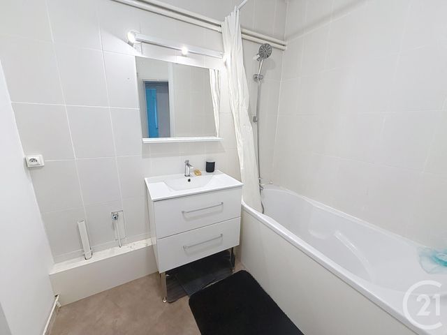 Appartement F3 à louer - 3 pièces - 58.59 m2 - ORLEANS - 45 - CENTRE - Century 21 Premium