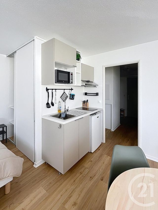 Appartement Studio à vendre - 1 pièce - 27.52 m2 - ORLEANS - 45 - CENTRE - Century 21 Premium