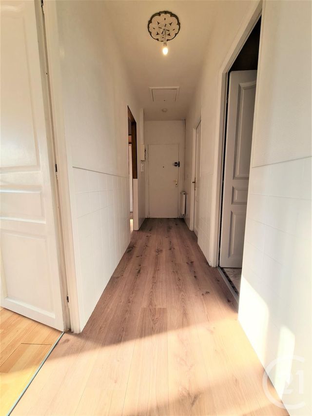 Appartement F4 à louer - 4 pièces - 91.96 m2 - ORLEANS - 45 - CENTRE - Century 21 Premium