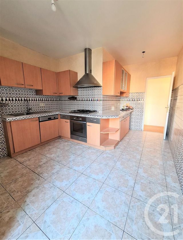 Appartement F4 à louer - 4 pièces - 91.96 m2 - ORLEANS - 45 - CENTRE - Century 21 Premium