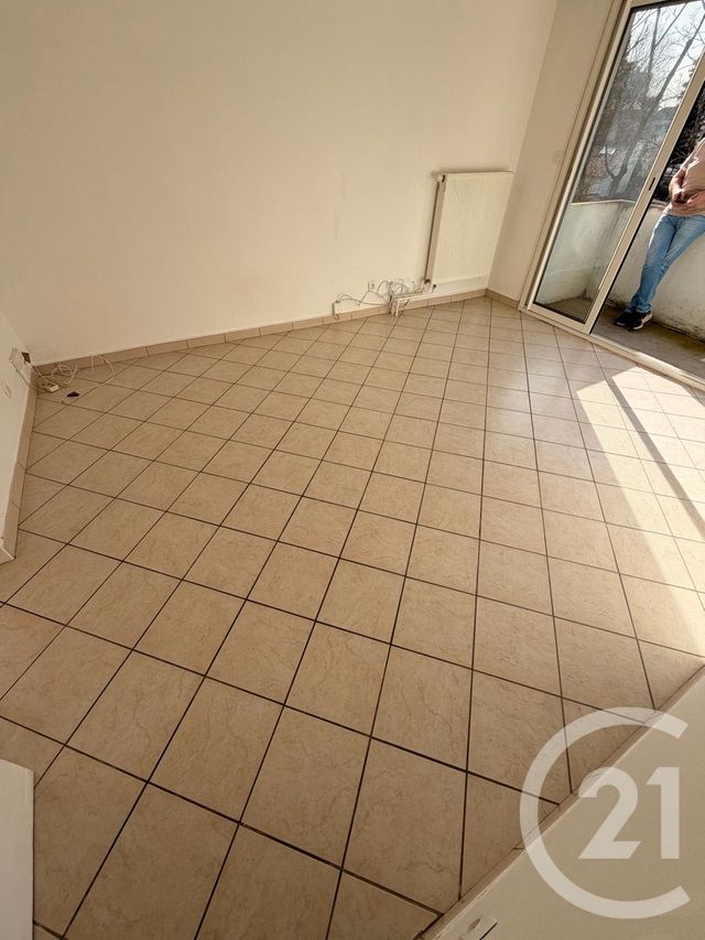 Appartement F2 à vendre - 2 pièces - 39.14 m2 - ORLEANS - 45 - CENTRE - Century 21 Premium