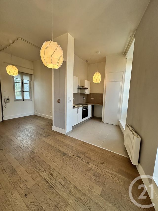 Appartement F1 à louer - 1 pièce - 30.55 m2 - ORLEANS - 45 - CENTRE - Century 21 Premium