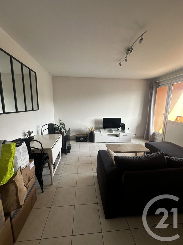 Appartement F2 à louer - 2 pièces - 50.9 m2 - ST JEAN DE BRAYE - 45 - CENTRE - Century 21 Premium