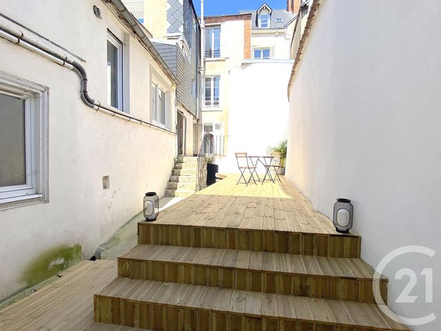 Appartement F2 à louer - 2 pièces - 30.3 m2 - ORLEANS - 45 - CENTRE - Century 21 Premium