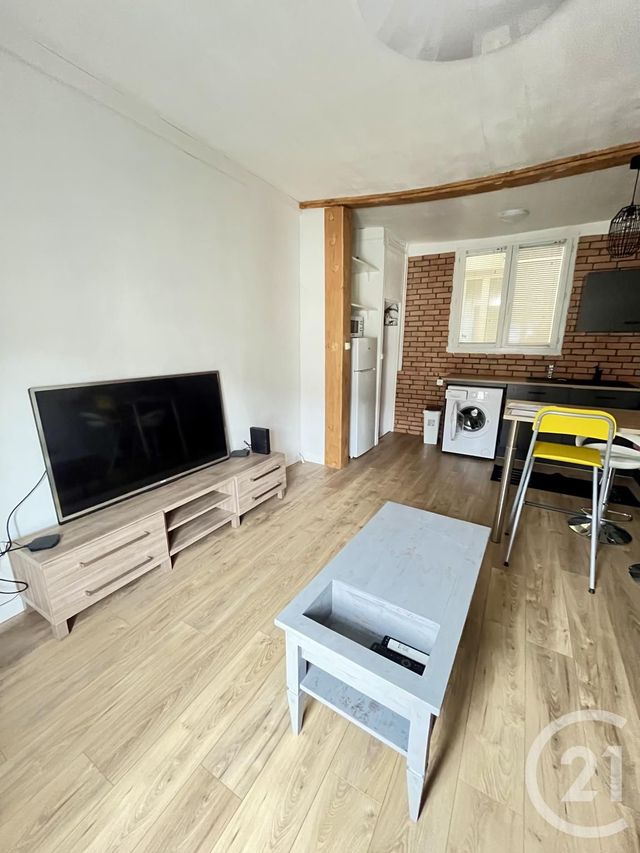 Appartement F2 à louer - 2 pièces - 40.82 m2 - FLEURY LES AUBRAIS - 45 - CENTRE - Century 21 Premium