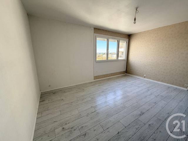 Appartement F2 à louer - 2 pièces - 49.95 m2 - ST JEAN DE BRAYE - 45 - CENTRE - Century 21 Premium