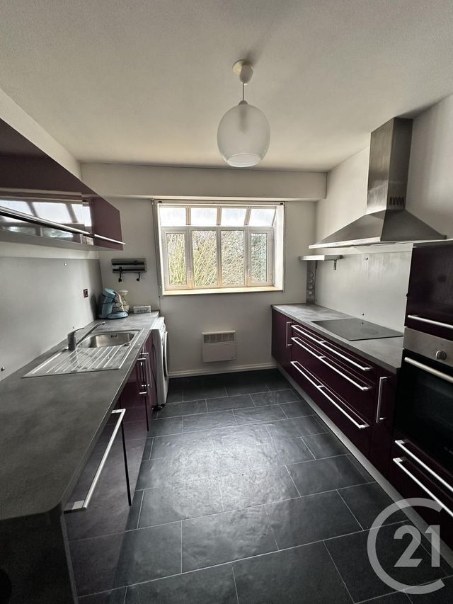 Appartement à louer - 3 pièces - 66.5 m2 - ST JEAN DE BRAYE - 45 - CENTRE - Century 21 Premium