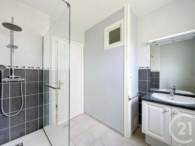 maison à vendre - 4 pièces - 74.24 m2 - SARAN - 45 - CENTRE - Century 21 Premium