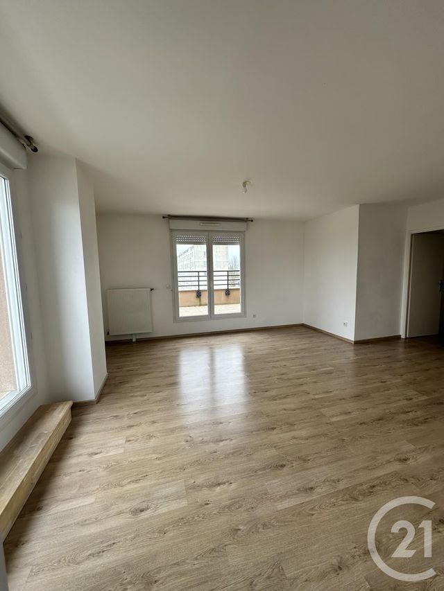Appartement F2 à louer - 2 pièces - 58.19 m2 - LA CHAPELLE ST MESMIN - 45 - CENTRE - Century 21 Premium