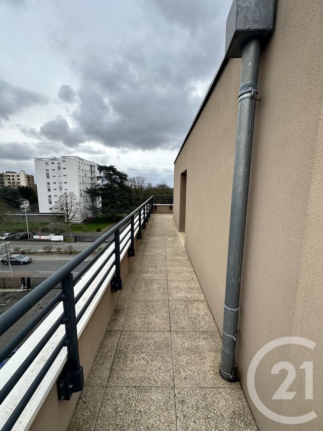 Appartement F2 à louer - 2 pièces - 58.19 m2 - LA CHAPELLE ST MESMIN - 45 - CENTRE - Century 21 Premium