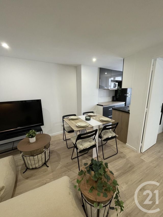 Appartement F3 à louer - 3 pièces - 38.58 m2 - ORLEANS - 45 - CENTRE - Century 21 Premium