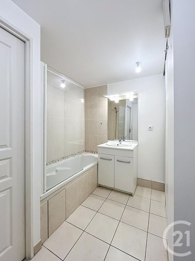 Appartement F2 à louer - 2 pièces - 44.06 m2 - ORLEANS - 45 - CENTRE - Century 21 Premium