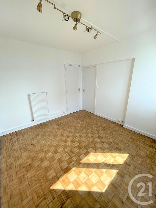 Appartement F2 à louer - 2 pièces - 54.79 m2 - ST JEAN LE BLANC - 45 - CENTRE - Century 21 Premium