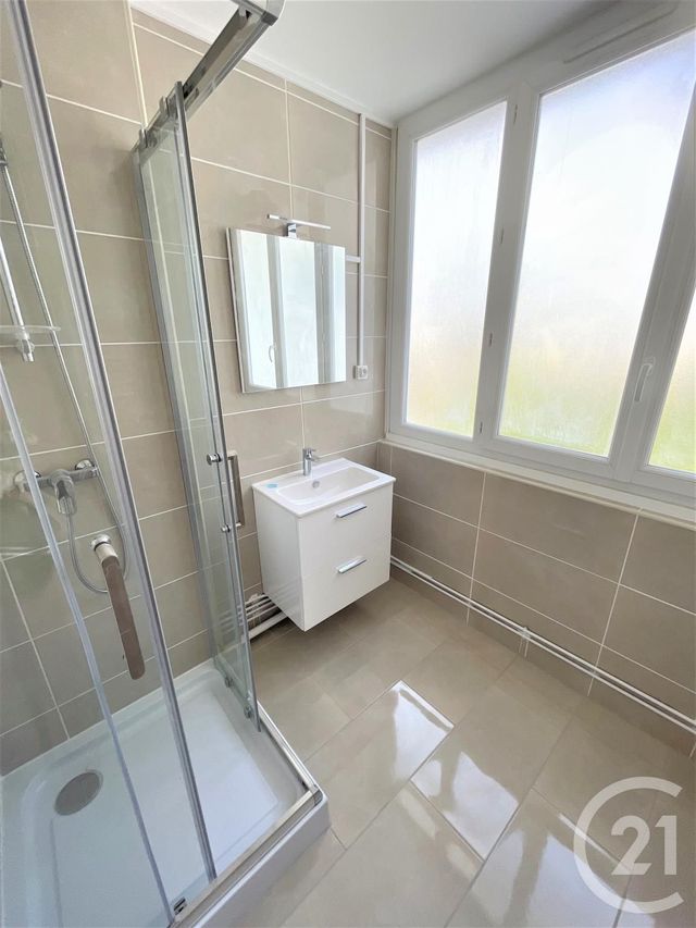 Appartement F2 à louer - 2 pièces - 54.79 m2 - ST JEAN LE BLANC - 45 - CENTRE - Century 21 Premium