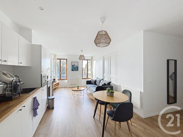 Appartement Chambre à louer - 1 pièce - 13.51 m2 - ORLEANS - 45 - CENTRE - Century 21 Premium