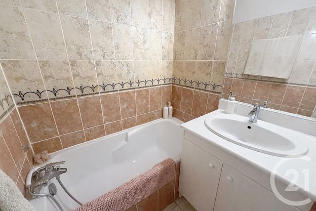 Appartement F2 à louer - 2 pièces - 42.0 m2 - ST JEAN DE BRAYE - 45 - CENTRE - Century 21 Premium