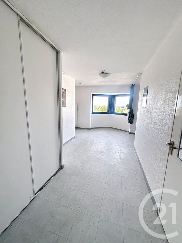 Appartement F1 bis à louer - 2 pièces - 33.9 m2 - ORLEANS - 45 - CENTRE - Century 21 Premium