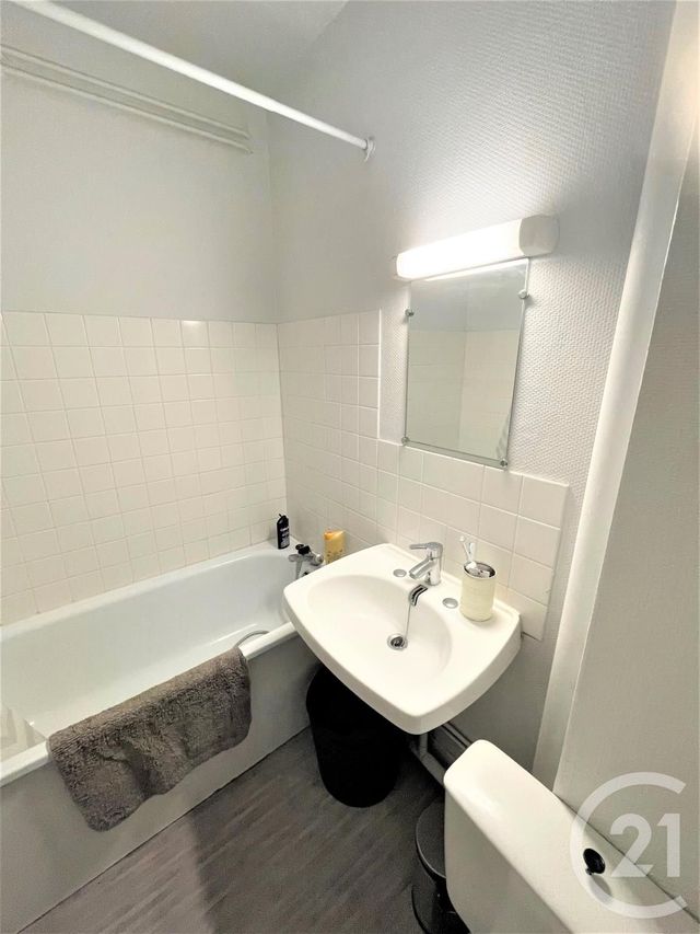 Appartement F1 à louer - 1 pièce - 20.9 m2 - ORLEANS - 45 - CENTRE - Century 21 Premium